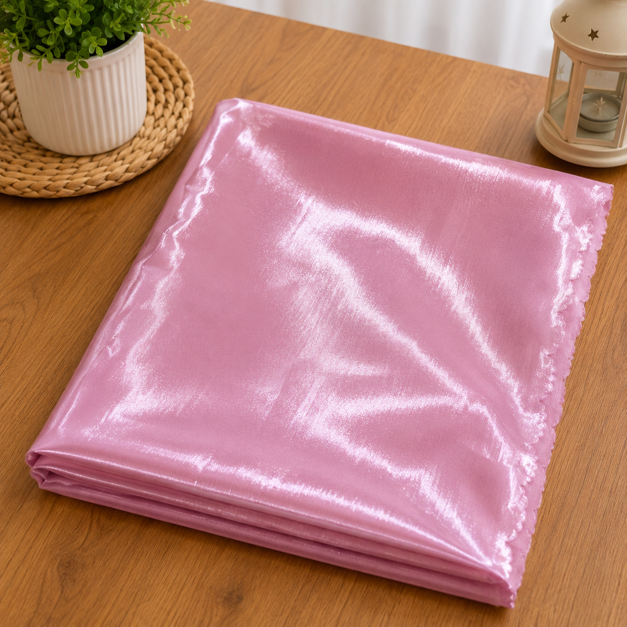 Pudra Pembe Polyester Masa Örtüsü görsel 1